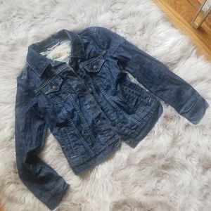 Gap jean jacket 😍